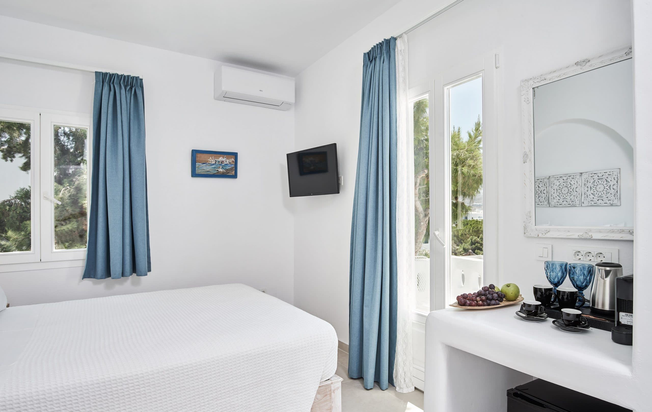 Charming Little Venice area within walking distance